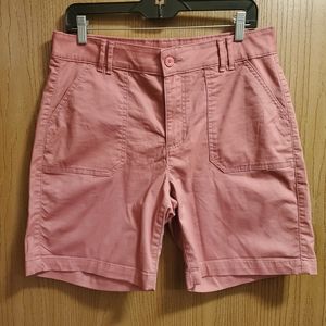Lee Regular Fit Mid Rise Shorts size 10M